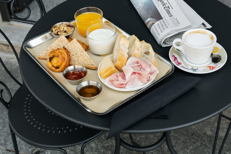 Daily buffet breakfast for a fee