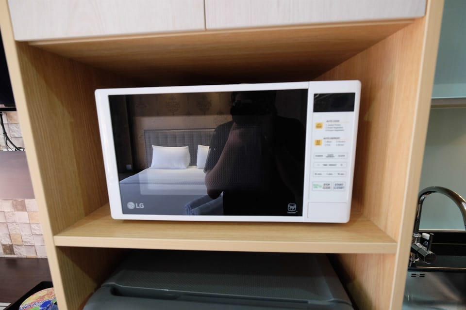 Room | Microwave