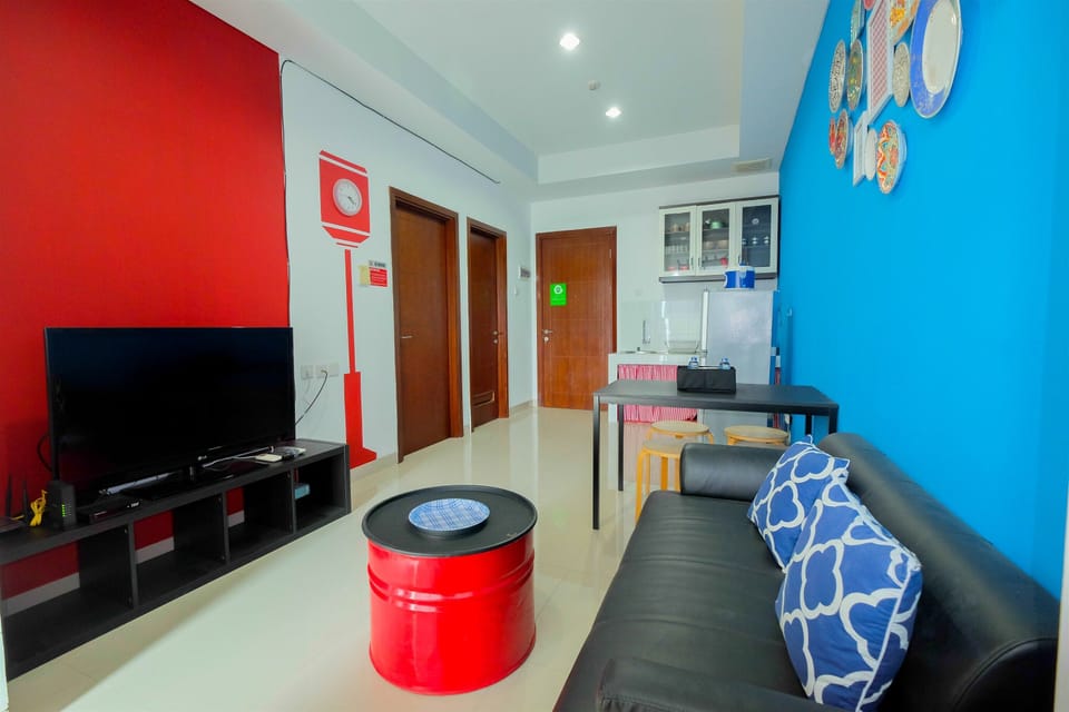 Room | Living area | TV