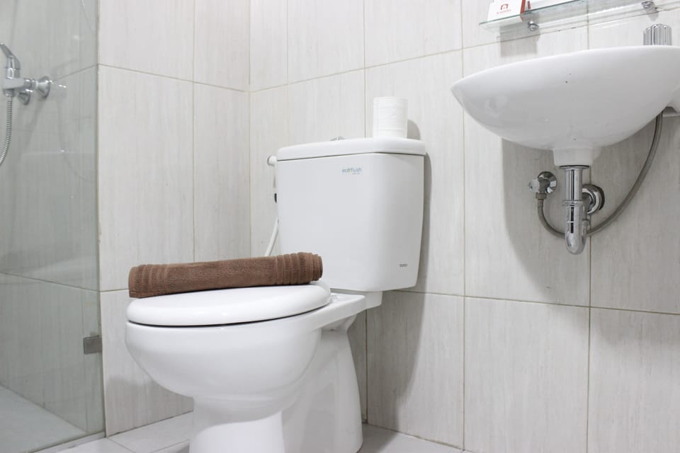 Room | Bathroom | Shower, towels