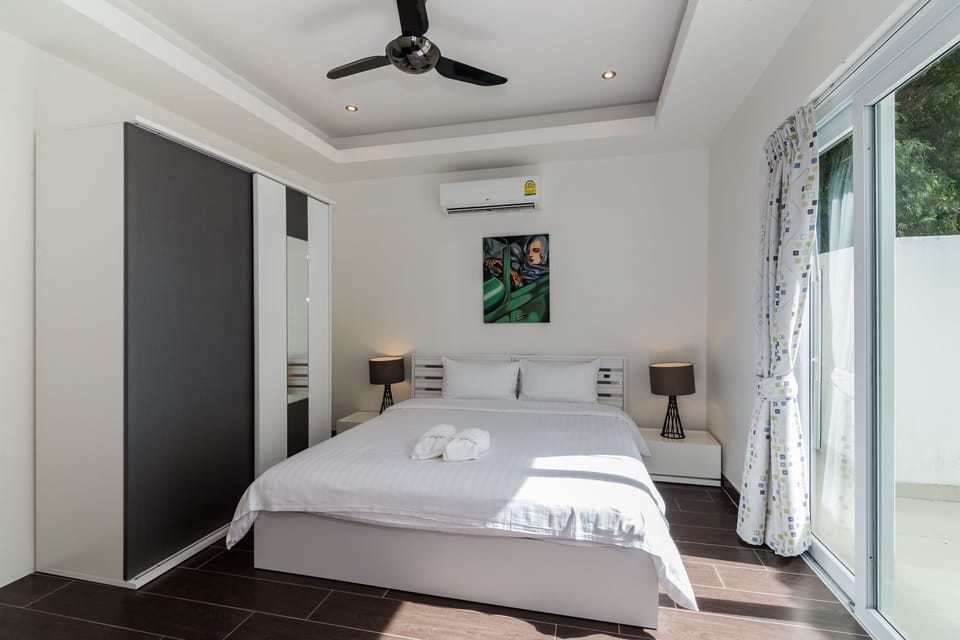 Superior Villa, 3 Bedrooms, Non Smoking, Kitchen | 3 bedrooms, blackout drapes, iron/ironing board, travel crib