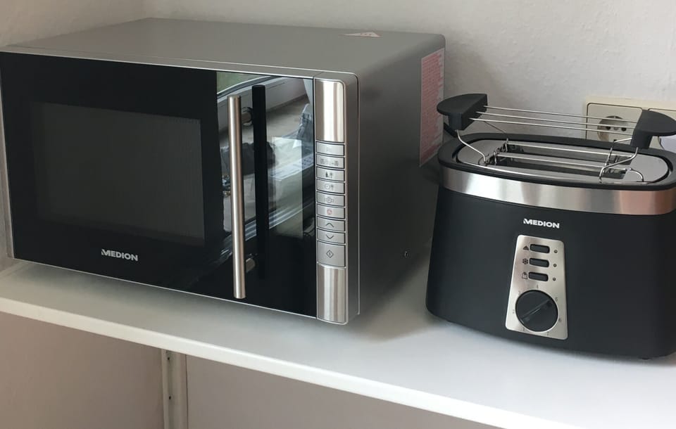 Apartment, 1 Bedroom | Microwave