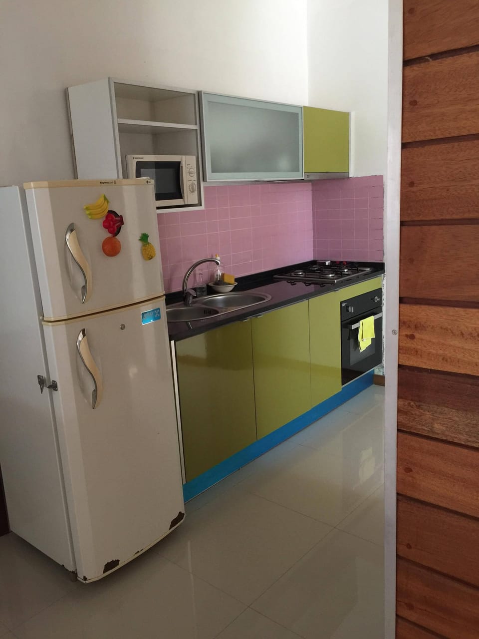 Family Apartment, 2 Bedrooms | Private kitchen | Full-size fridge, microwave, oven, stovetop