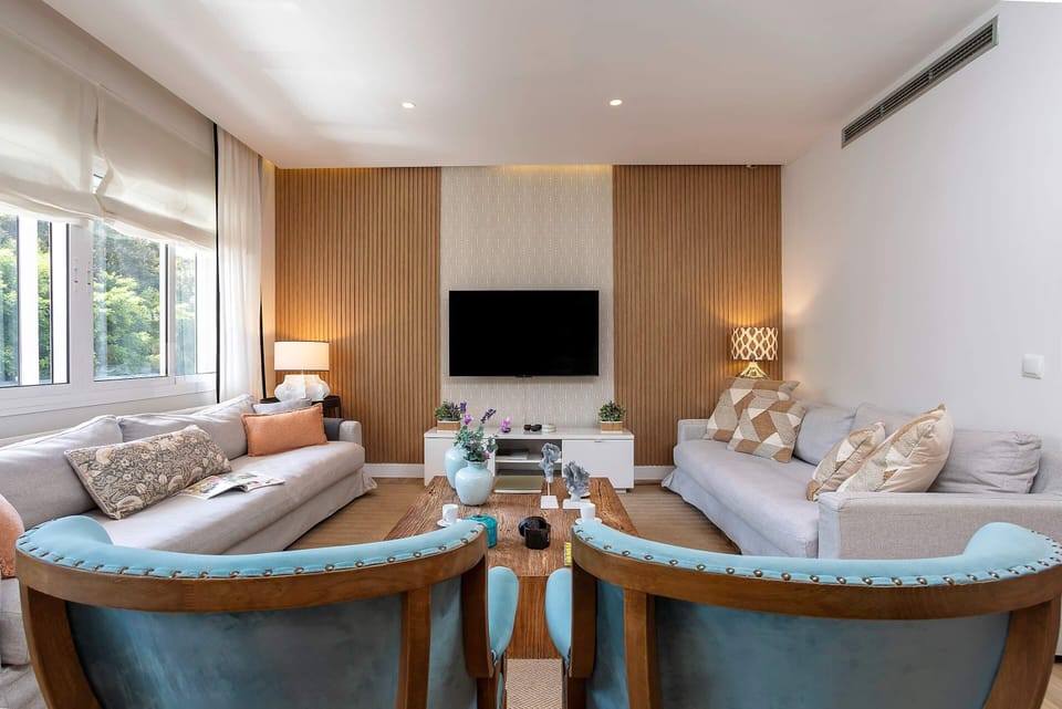 Apartment (3 Bedrooms) | Living area | 32-inch TV with cable channels
