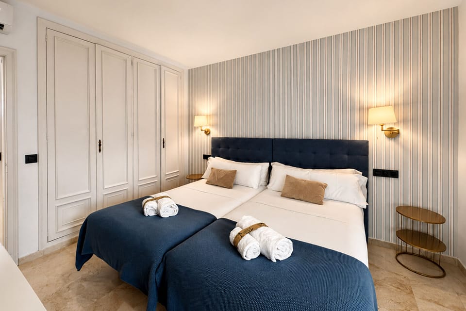 Genteel Home Iris Apartment in Seville