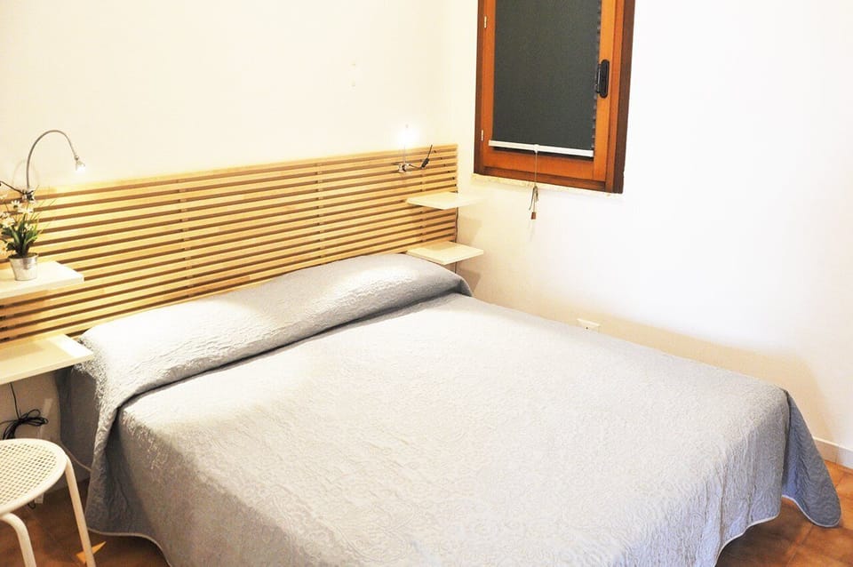 Apartment, 1 Bedroom | 1 bedroom, cribs/infant beds