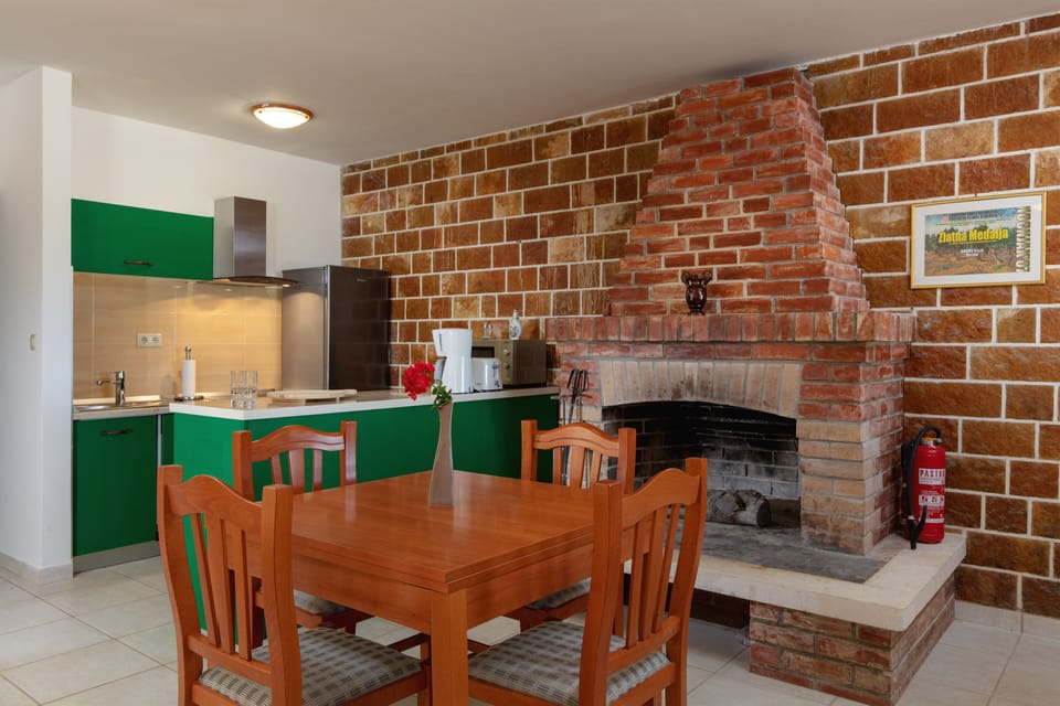 Villa | In-room dining