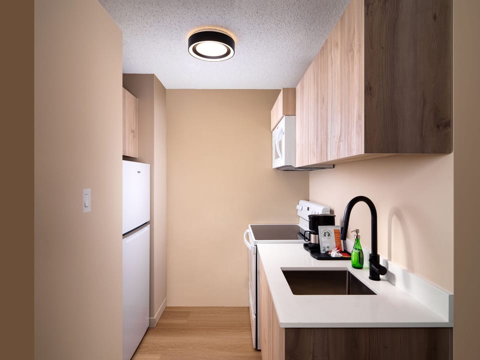 Cambridge Loft | Private kitchen | Fridge, espresso maker, coffee/tea maker, electric kettle