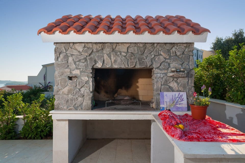 BBQ/picnic area