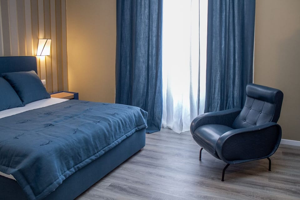 Deluxe Quadruple Room (Muscari) | Desk, soundproofing, free WiFi