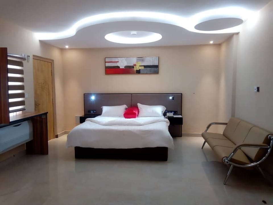 Studio Suite | Premium bedding, pillowtop beds, minibar, in-room safe