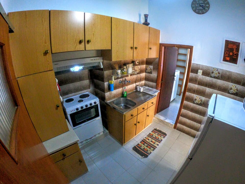 Villa, 3 Bedrooms | Private kitchen | Full-size fridge, oven, stovetop, coffee/tea maker