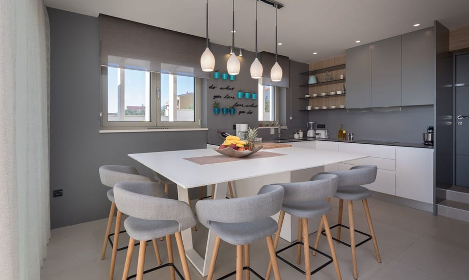 Luxury Villa | In-room dining