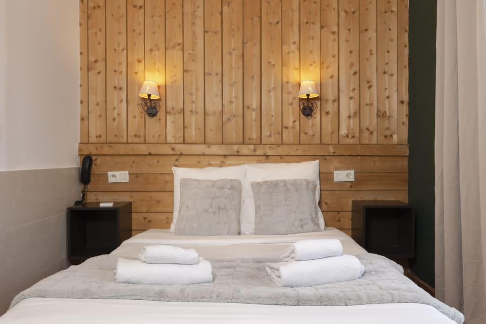 Double Room, Balcony Mont-Blanc view | Balcony view