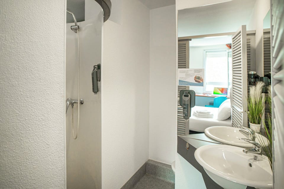 Hair dryer, towels