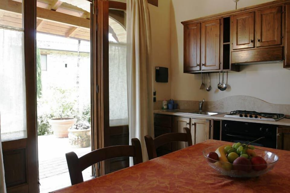 Family Villa | Private kitchen | Full-size fridge, microwave, oven, stovetop