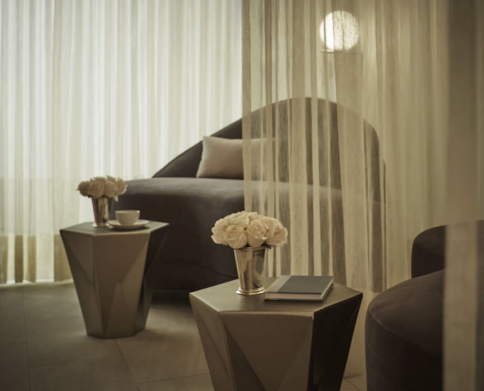 Couples treatment rooms, body treatments, aromatherapy
