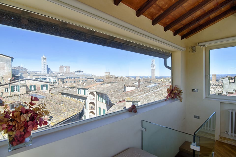 Luxury Suite, Ensuite, City View (Roof Top Altana) | 1 bedroom