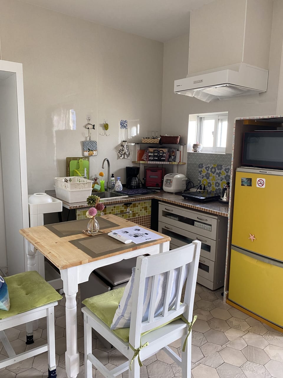 Family Studio, 1 Bedroom, Non Smoking, Sea View | Private kitchen | Fridge, microwave, stovetop, toaster
