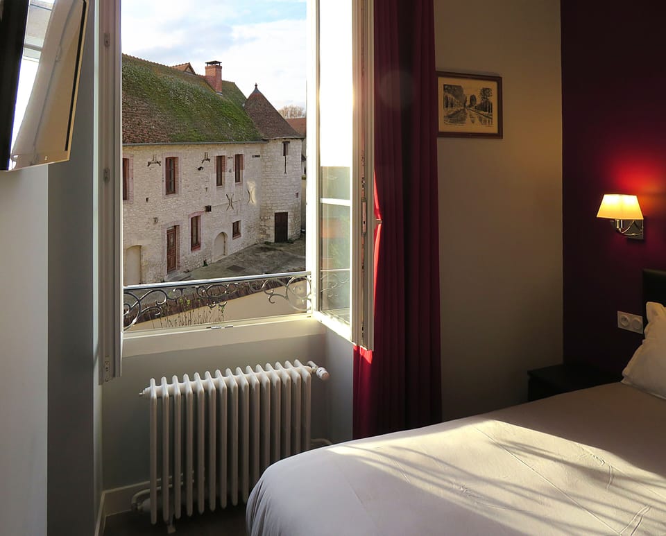 Double Room | Premium bedding, individually decorated, individually furnished, desk