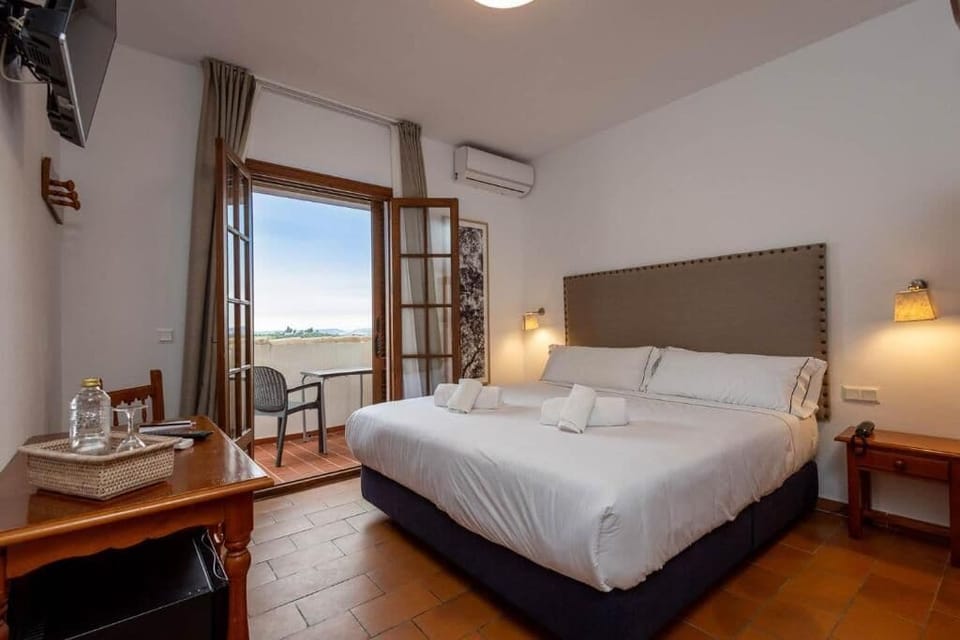 Superior Double Room | Free WiFi, bed sheets