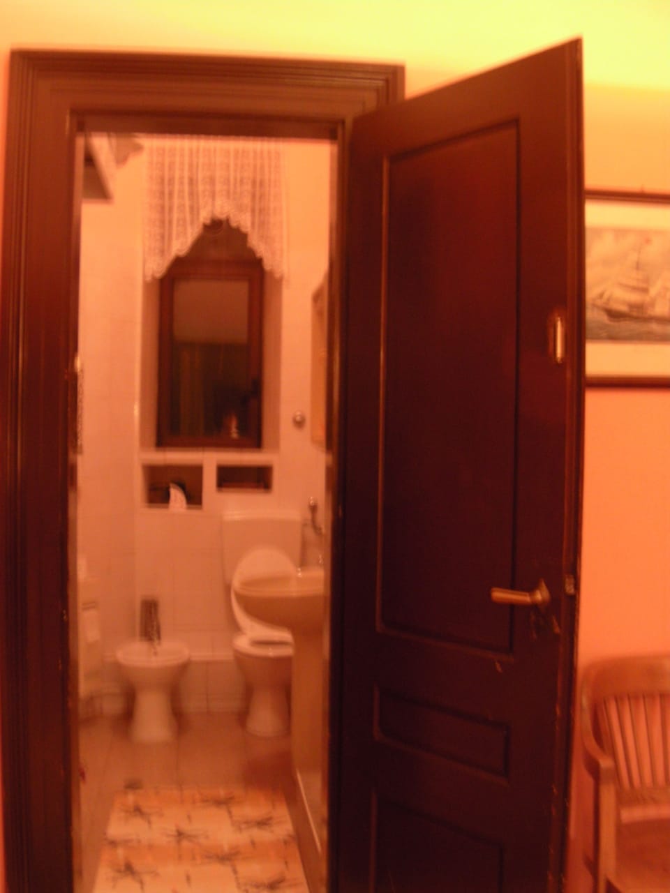 Single Room, Shared Bathroom | Bathroom | Shower, rainfall showerhead, free toiletries, hair dryer