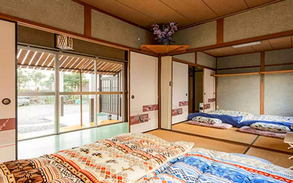 Standard Family Room for 5 Guests, Shared Bathroom | Free WiFi