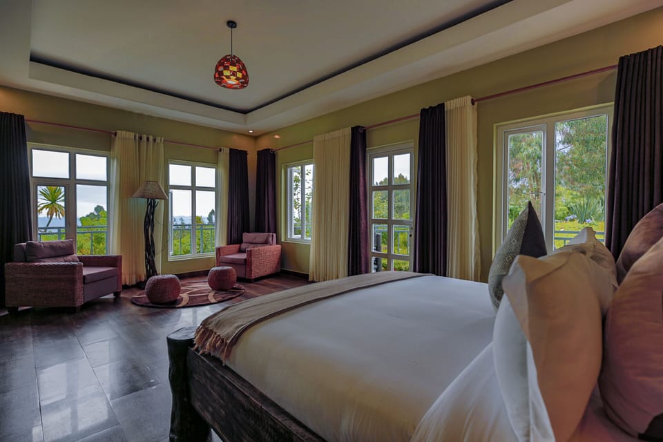 Egyptian cotton sheets, premium bedding, down comforters, pillowtop beds