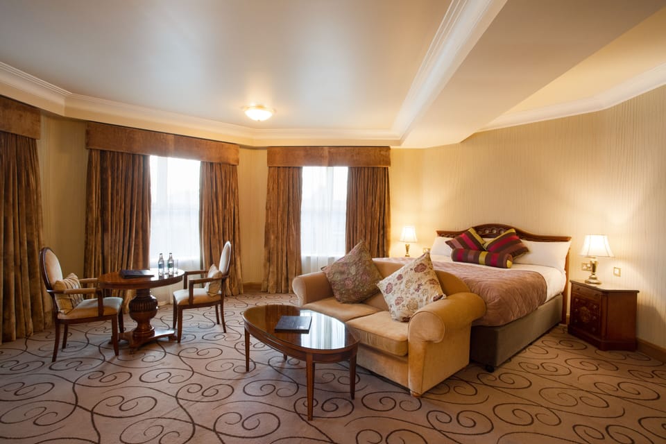 Premium bedding, in-room safe, desk, laptop workspace