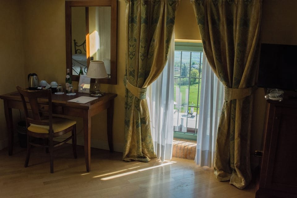 Deluxe Room, Valley View | Egyptian cotton sheets, premium bedding, down comforters, pillowtop beds