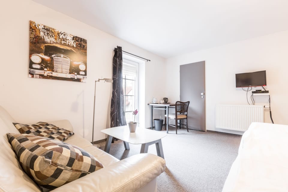 Premium Twin Room, 1 Bedroom, Balcony, Garden View | Living area | LCD TV