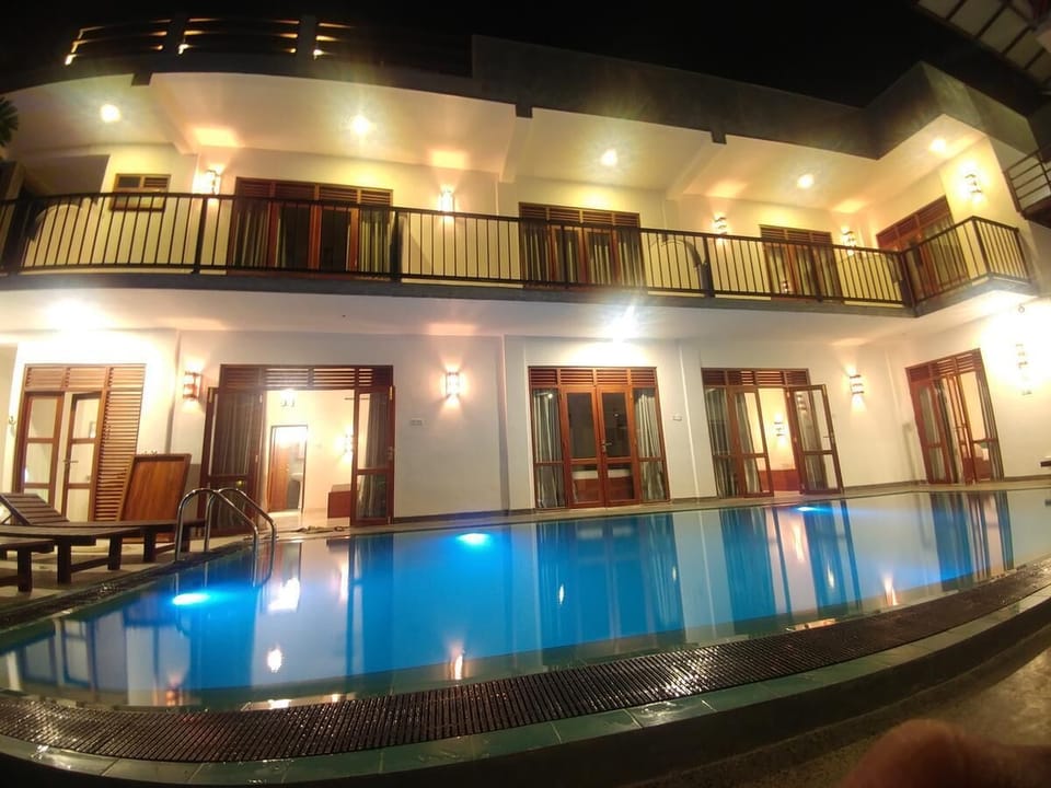 Outdoor pool, sun loungers