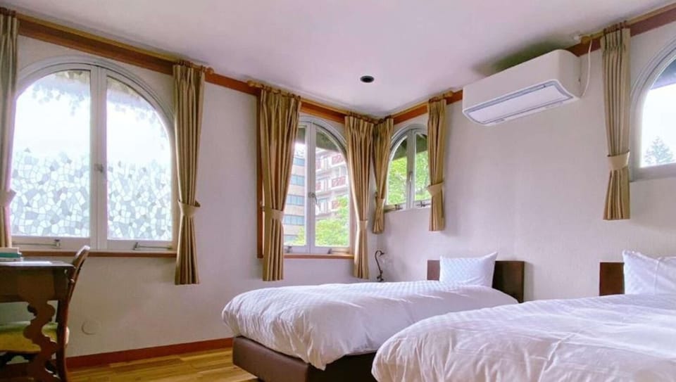 Japanese Western Style Room, Non Smoking, No Pets | Iron/ironing board, free WiFi, bed sheets