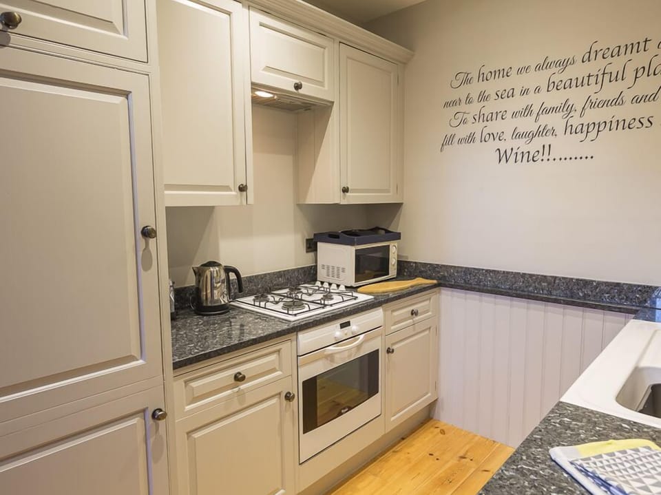Cottage | Interior