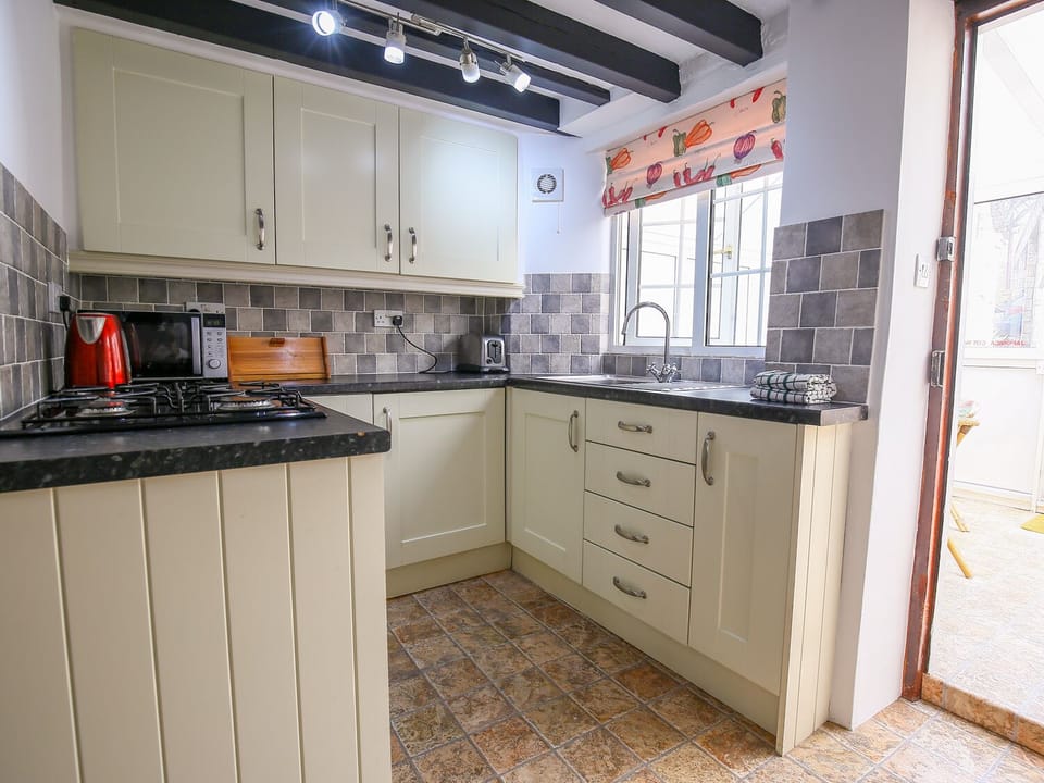 Cottage | Interior