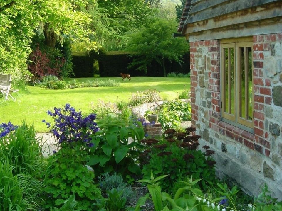 Cottage | Interior