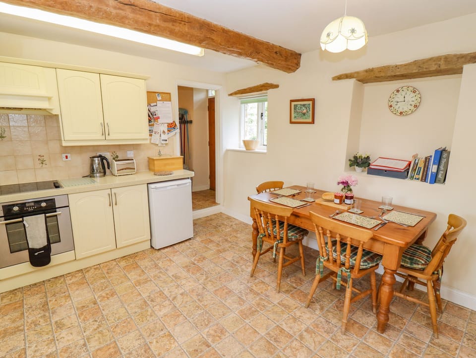 Cottage | Interior