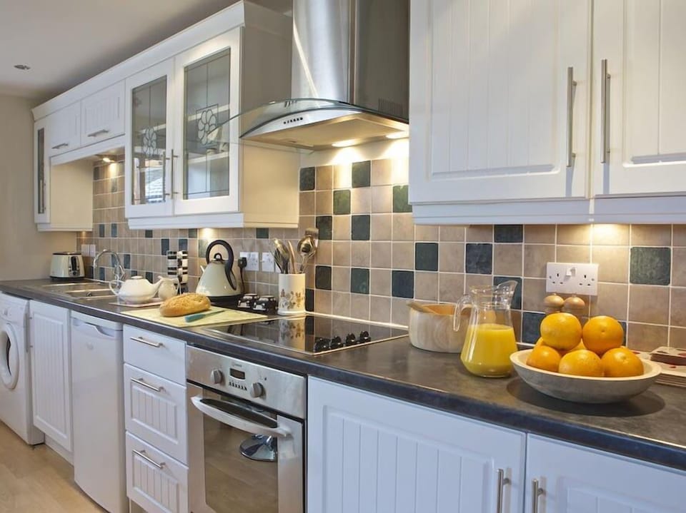 Cottage | Interior