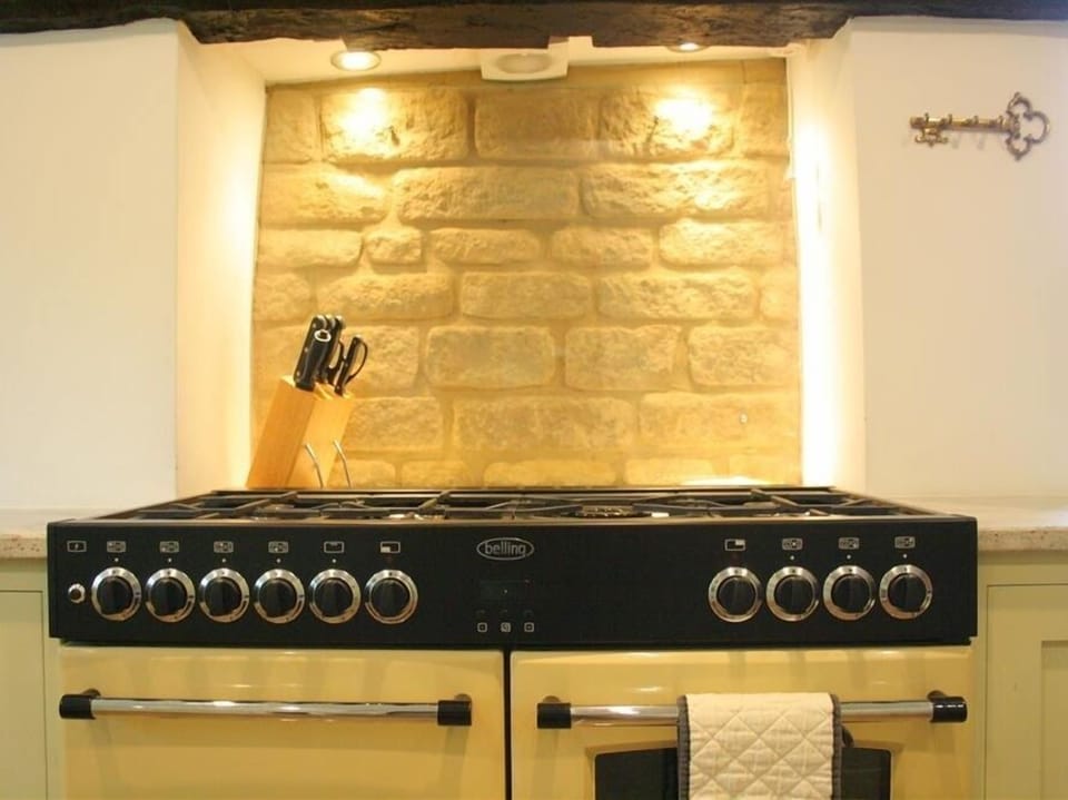 Cottage | Interior
