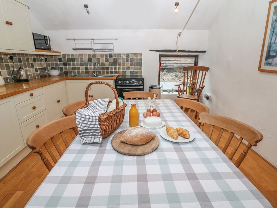 Cottage | Interior