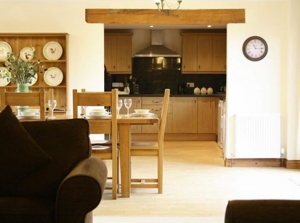 Cottage | Interior