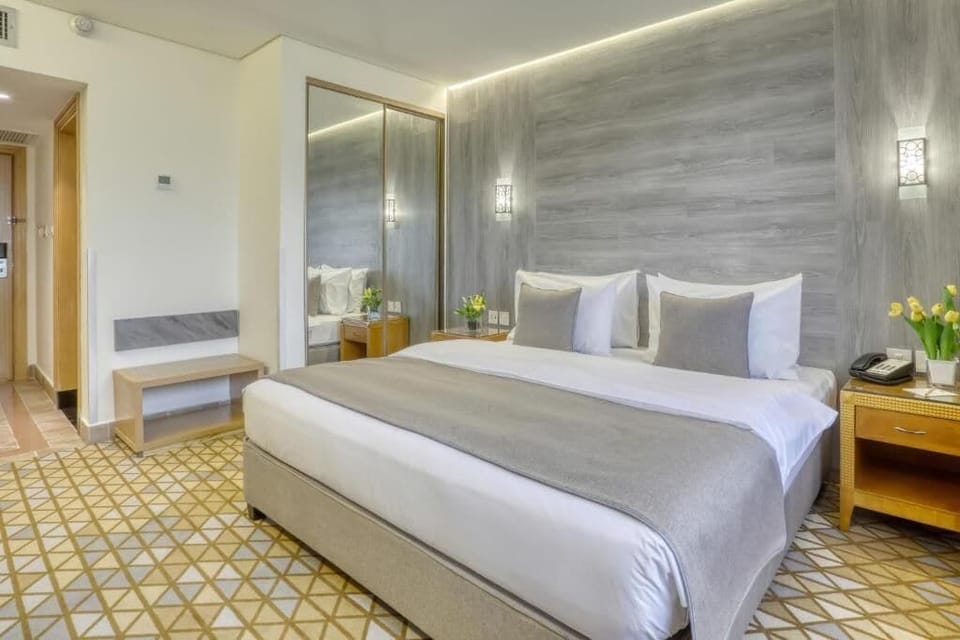 Hypo-allergenic bedding available, minibar, in-room safe, desk