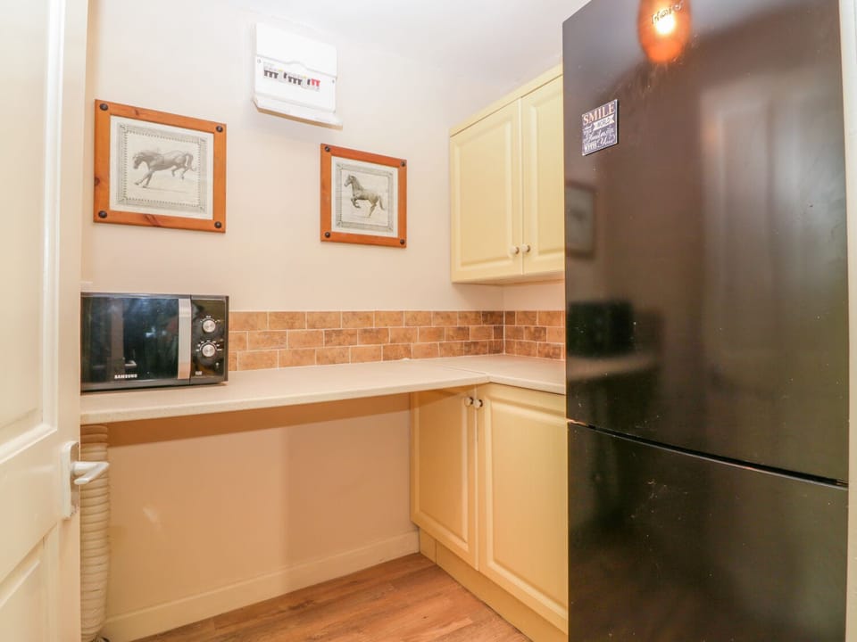 Cottage | Private kitchen | Highchair, cookware/dishes/utensils