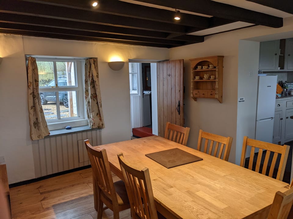 Cottage | Private kitchen | Fridge, microwave, stovetop, dishwasher