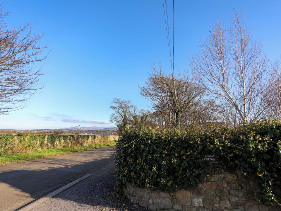 Cottage | Property grounds