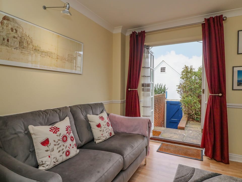 Cottage | Interior