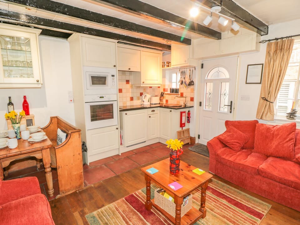 Cottage | Interior