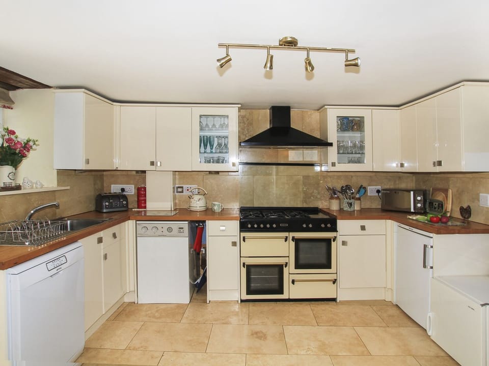 Cottage | Interior