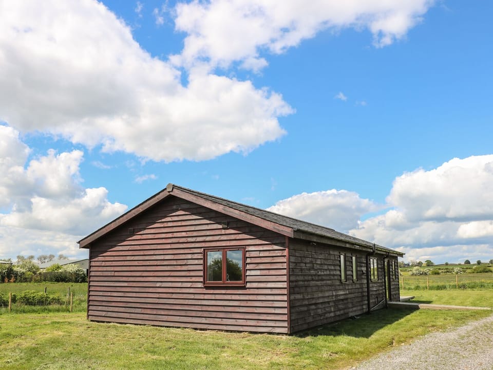 3 bedrooms, individually decorated, individually furnished, free WiFi
