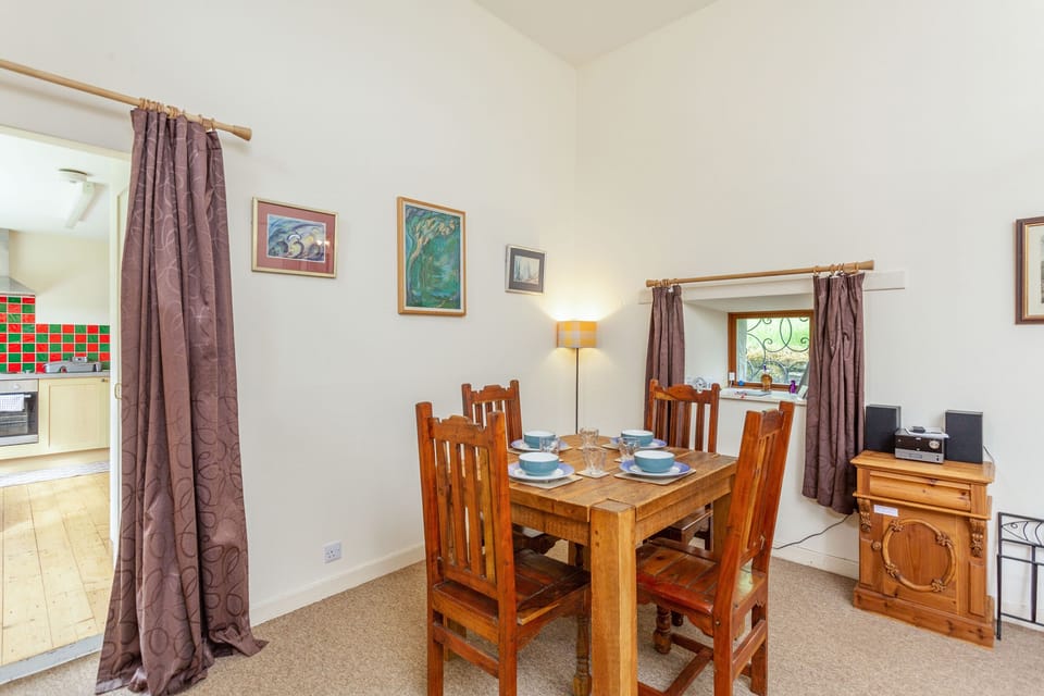 Cottage | Private kitchen | Cookware/dishes/utensils